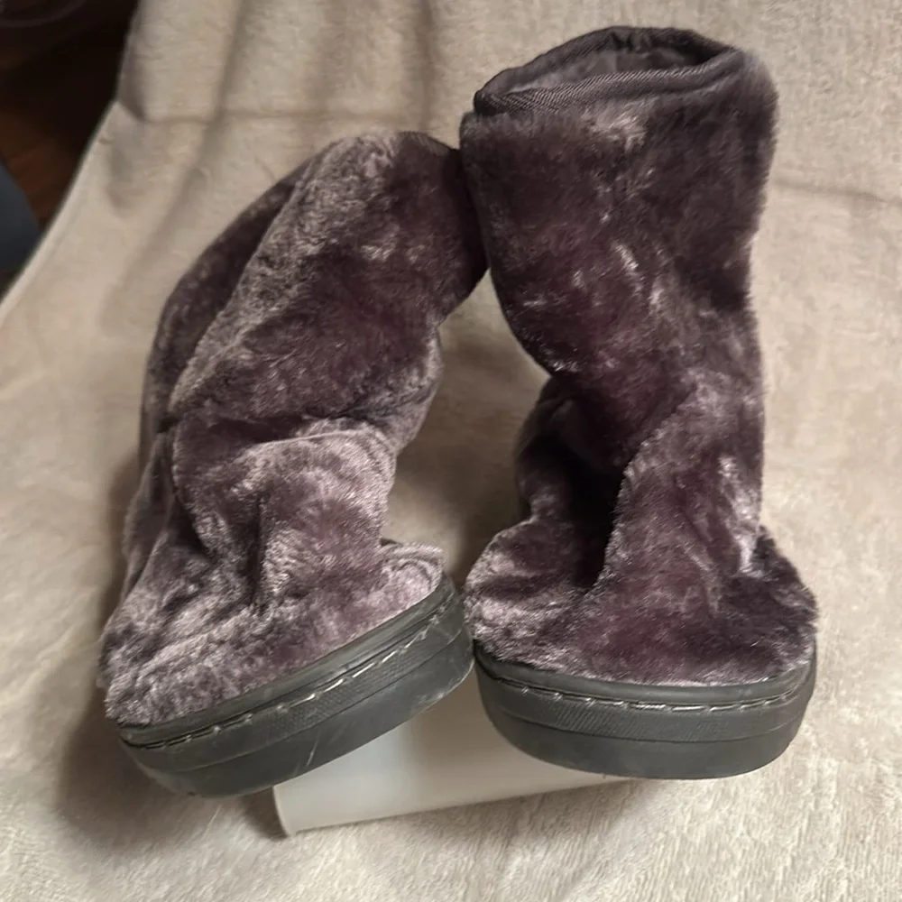 Gray fuzzy slipper boots XL/W 11 NWOT Unbranded - Picture 5 of 7